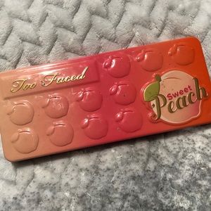 TOO FACED peach palette
